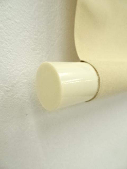 道具 ] - 道具 結城素明 梅雀図 印刷工芸 絹本掛軸（共箱） | ネット